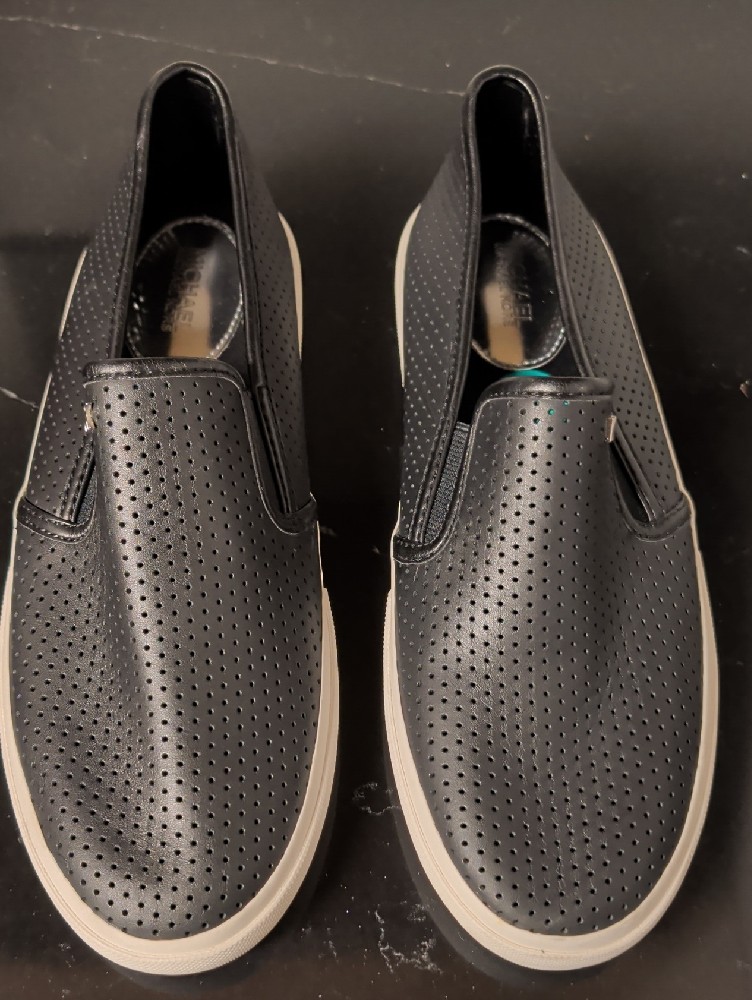 Michael Kors Keaton Perforated Leather Slip-On Sneakers Size 8 New